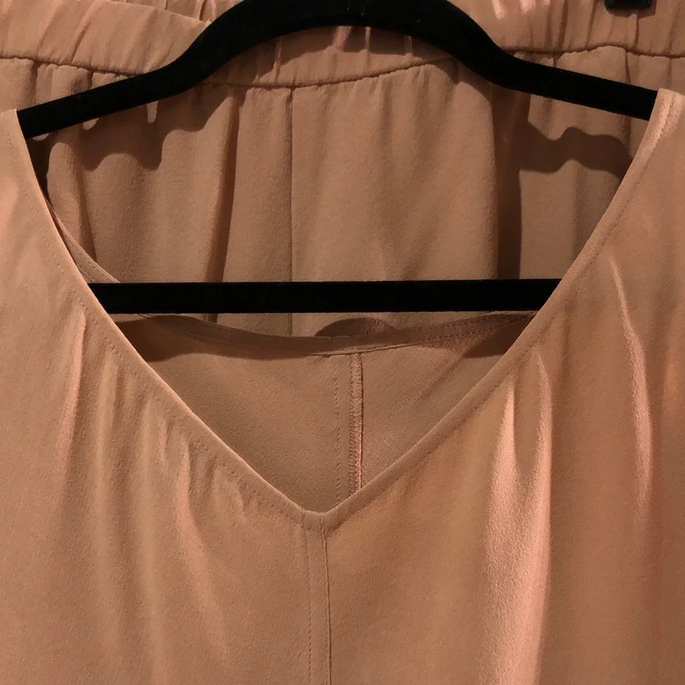 Eileen Fisher Silk Blush/Nude Sleeveless Top and Matching Pant Set both size LG